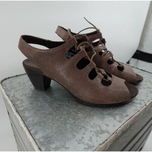 Munro American Jillie Brown Leather Lace Up Peep Toe Slingback Block Heels 8M